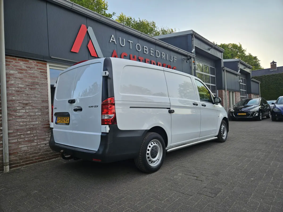 109 CDI Functional Lang Trekhaak! Airco! NAP! Navigatie! Achterdeuren! 3-Zitplaatsen!