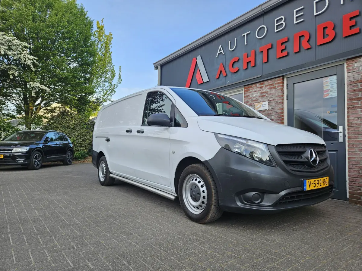 109 CDI Functional Lang Trekhaak! Airco! NAP! Navigatie! Achterdeuren! 3-Zitplaatsen!