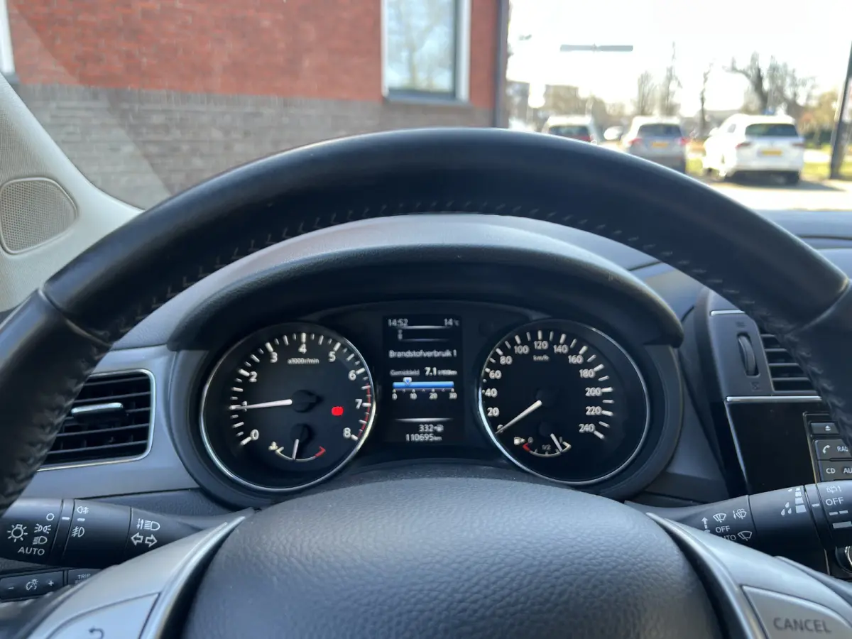 1.2 DIG-T N-Connecta. | NAVI | CAMERA | CRUISE | KEYLESS |