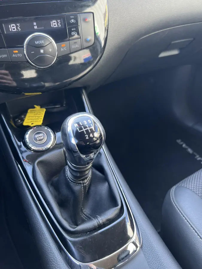 1.2 DIG-T N-Connecta. | NAVI | CAMERA | CRUISE | KEYLESS |