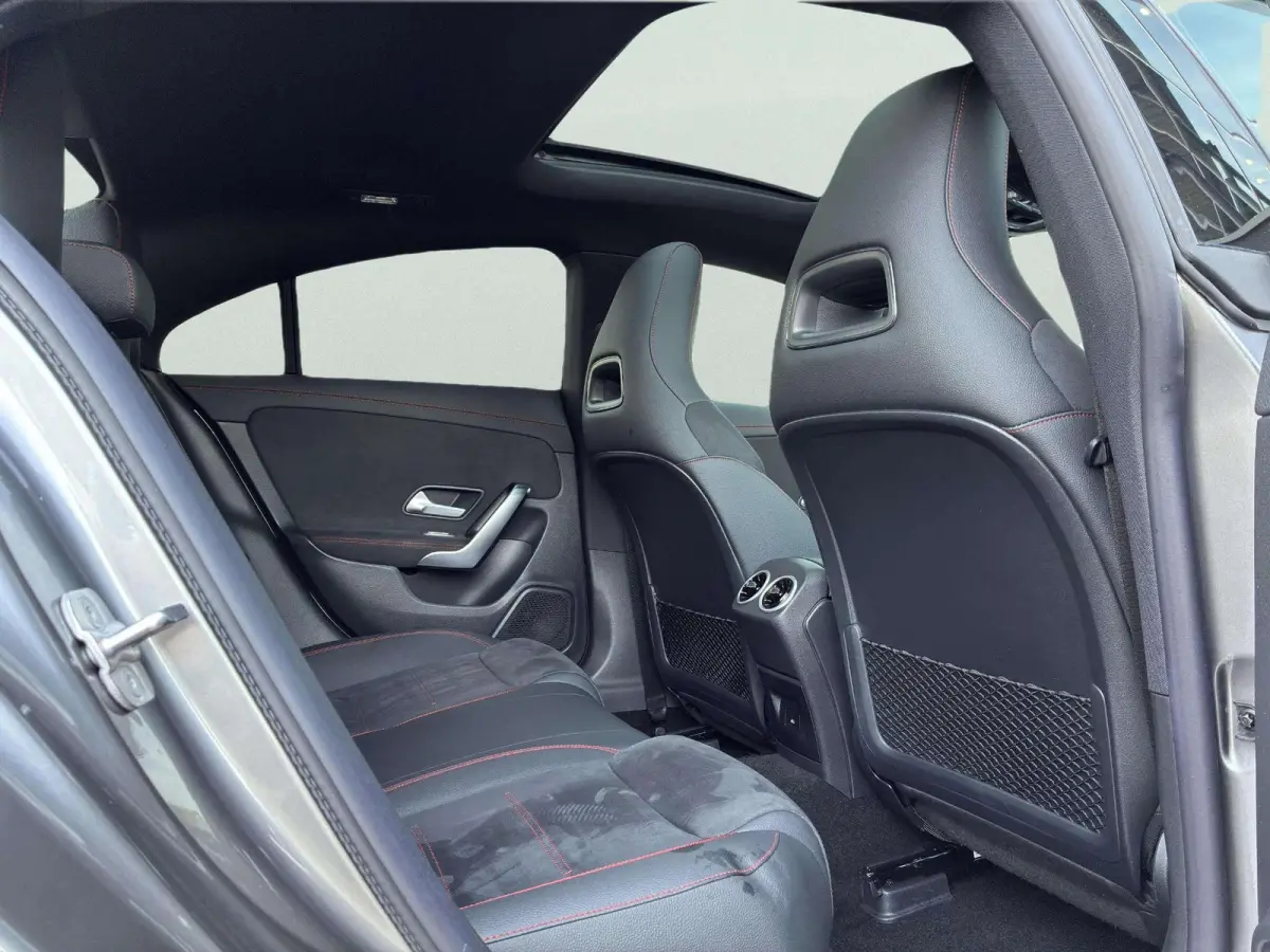 Coupé 250 e Star Edition AMG Line | Panorama dak