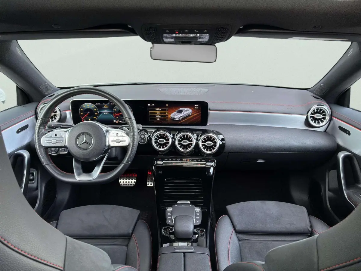 Coupé 180 Business Solution AMG | Panorama dak
