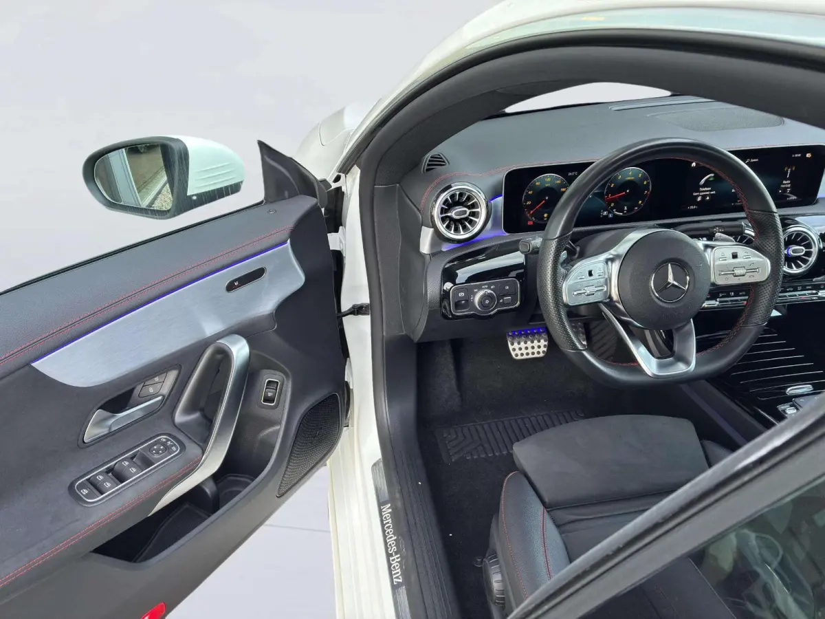 Coupé 180 Business Solution AMG | Panorama dak