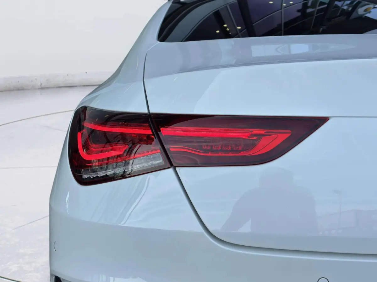 Coupé 180 Business Solution AMG | Panorama dak