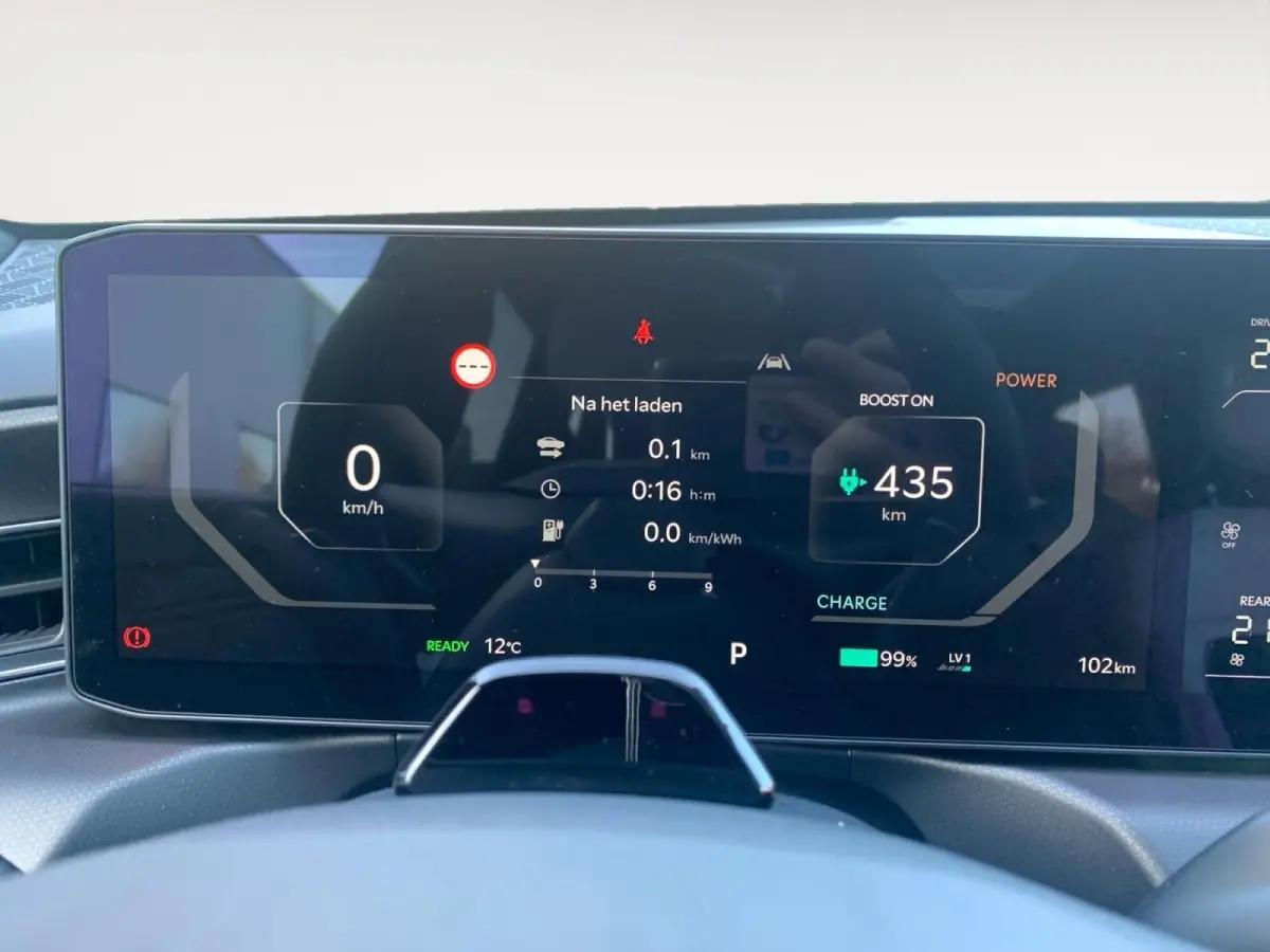 GT-Line AWD 99.8 kWh | Demo | Stoelverwarming + ventilatie v + a| Navigatie | Schuifdak | Head up display