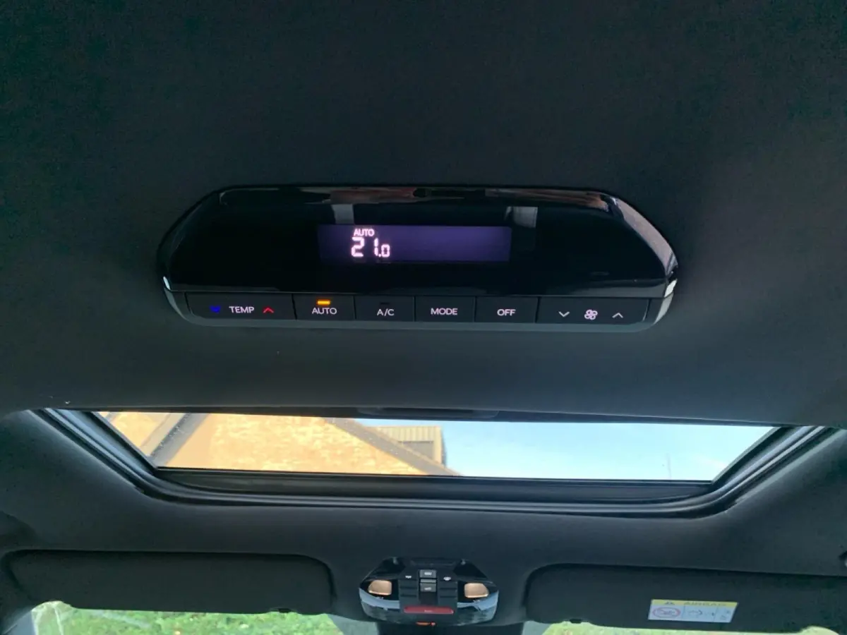 GT-Line AWD 99.8 kWh | Demo | Stoelverwarming + ventilatie v + a| Navigatie | Schuifdak | Head up display