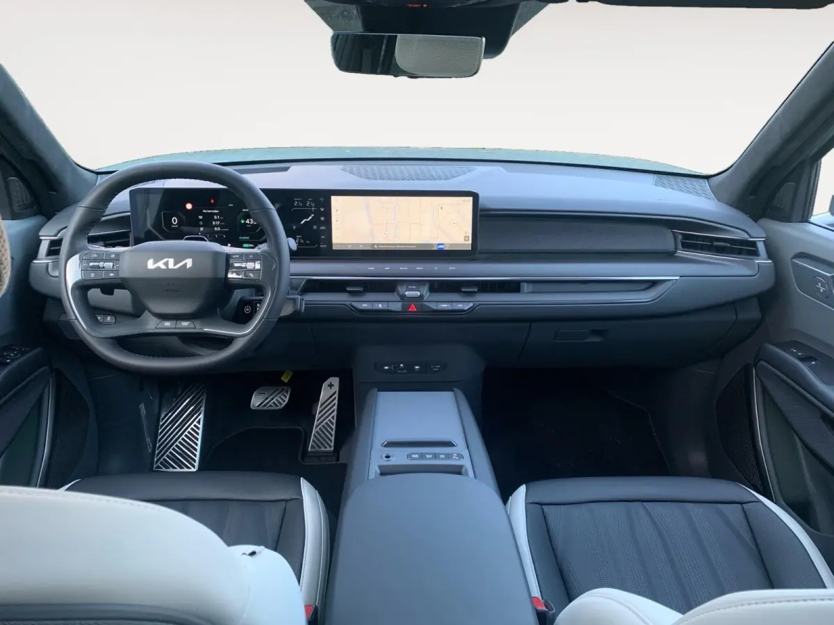 GT-Line AWD 99.8 kWh | Demo | Stoelverwarming + ventilatie v + a| Navigatie | Schuifdak | Head up display
