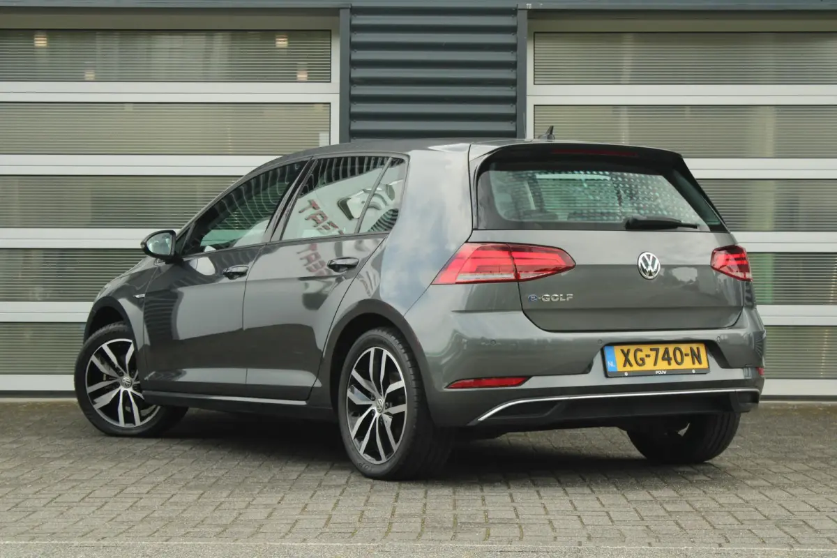 136pk 38kW/h | SoH 94% | 17" Madrid Velgen | Cockpit Pro | Apple CarPlay & Android Auto