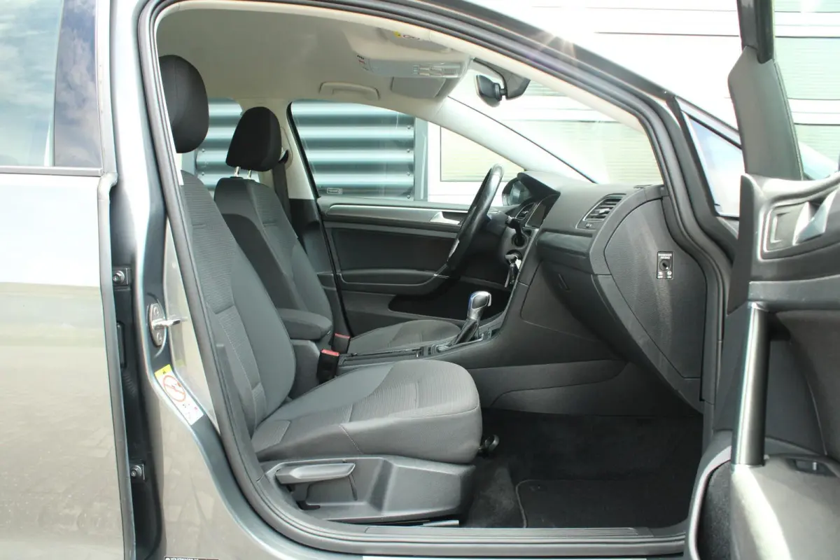 136pk 38kW/h | SoH 94% | 17" Madrid Velgen | Cockpit Pro | Apple CarPlay & Android Auto