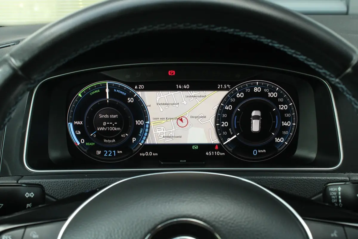 136pk 38kW/h | SoH 94% | 17" Madrid Velgen | Cockpit Pro | Apple CarPlay & Android Auto