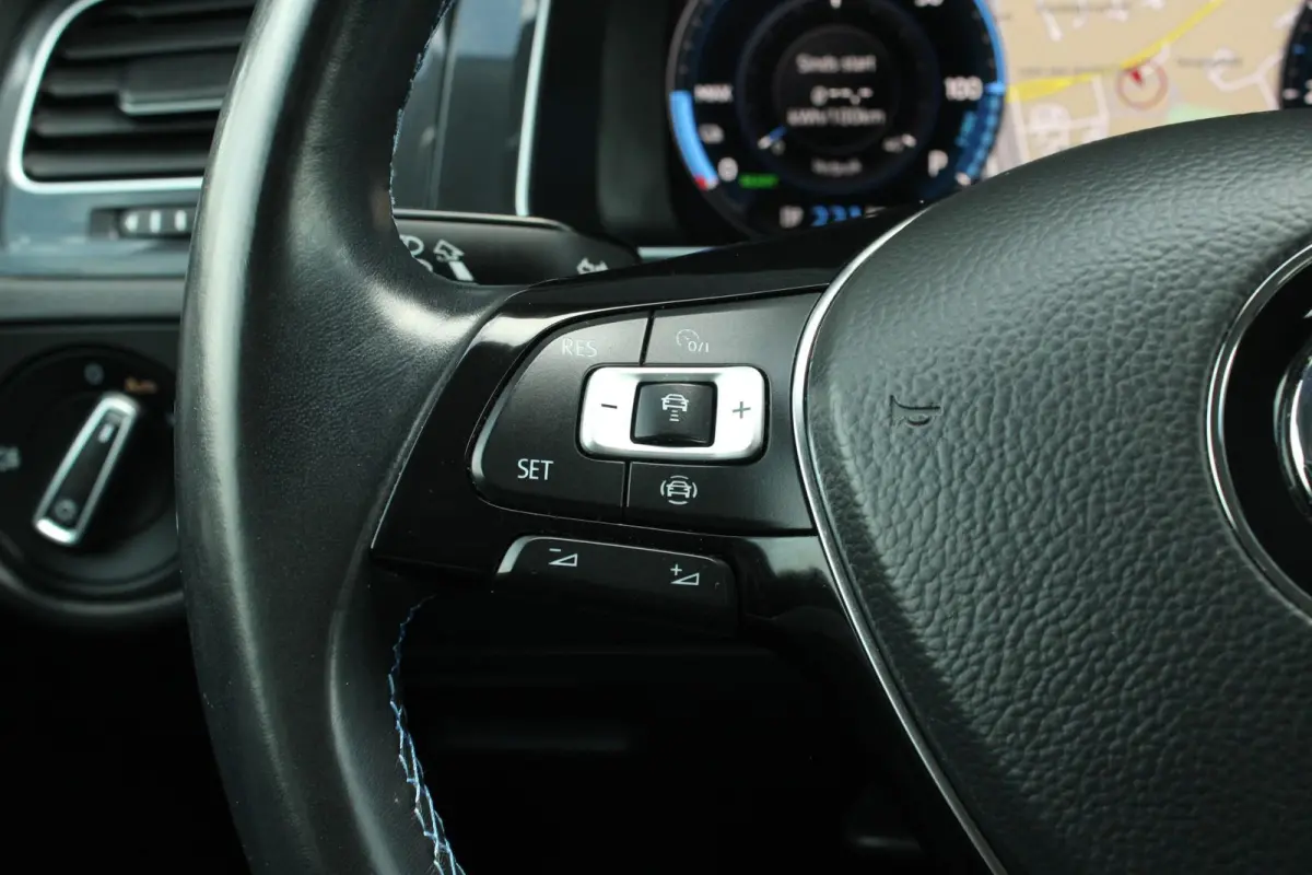 136pk 38kW/h | SoH 94% | 17" Madrid Velgen | Cockpit Pro | Apple CarPlay & Android Auto