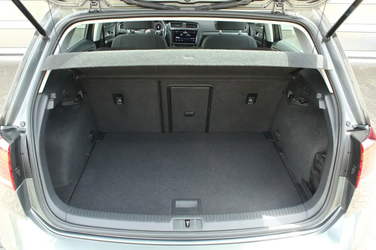 136pk 38kW/h | SoH 94% | 17" Madrid Velgen | Cockpit Pro | Apple CarPlay & Android Auto