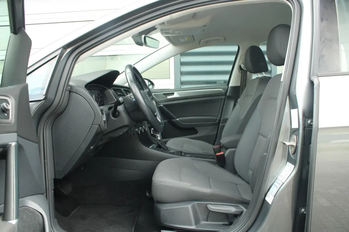 136pk 38kW/h | SoH 94% | 17" Madrid Velgen | Cockpit Pro | Apple CarPlay & Android Auto