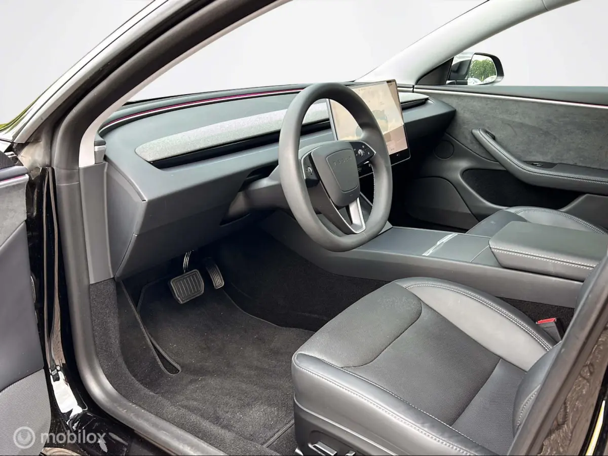 Premium Long Range AWD 78 kWh + Trekhaak