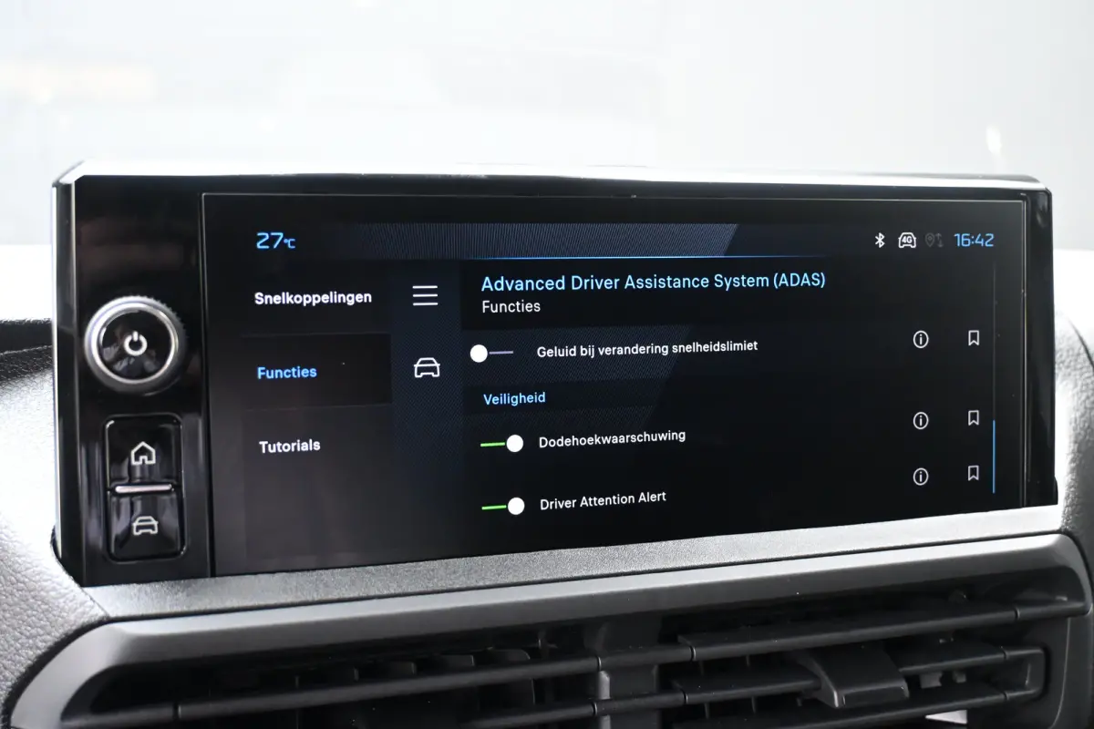 EV L3 75 kWh DEMO-DEAL! Tot 8 Jaar Garantie! | Navigatie | Betimmering | Achteruitrijcamera | Cruise Control | !!