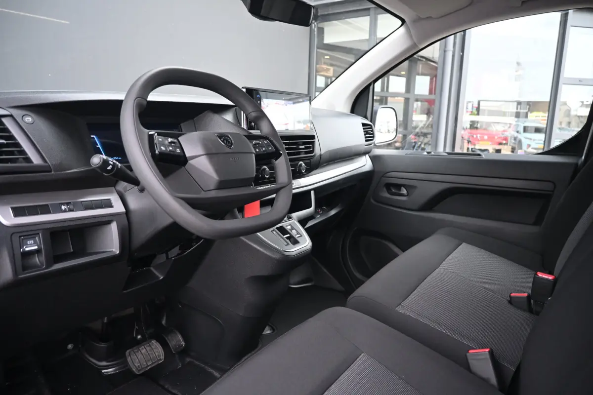 EV L3 75 kWh DEMO-DEAL! Tot 8 Jaar Garantie! | Navigatie | Betimmering | Achteruitrijcamera | Cruise Control | !!