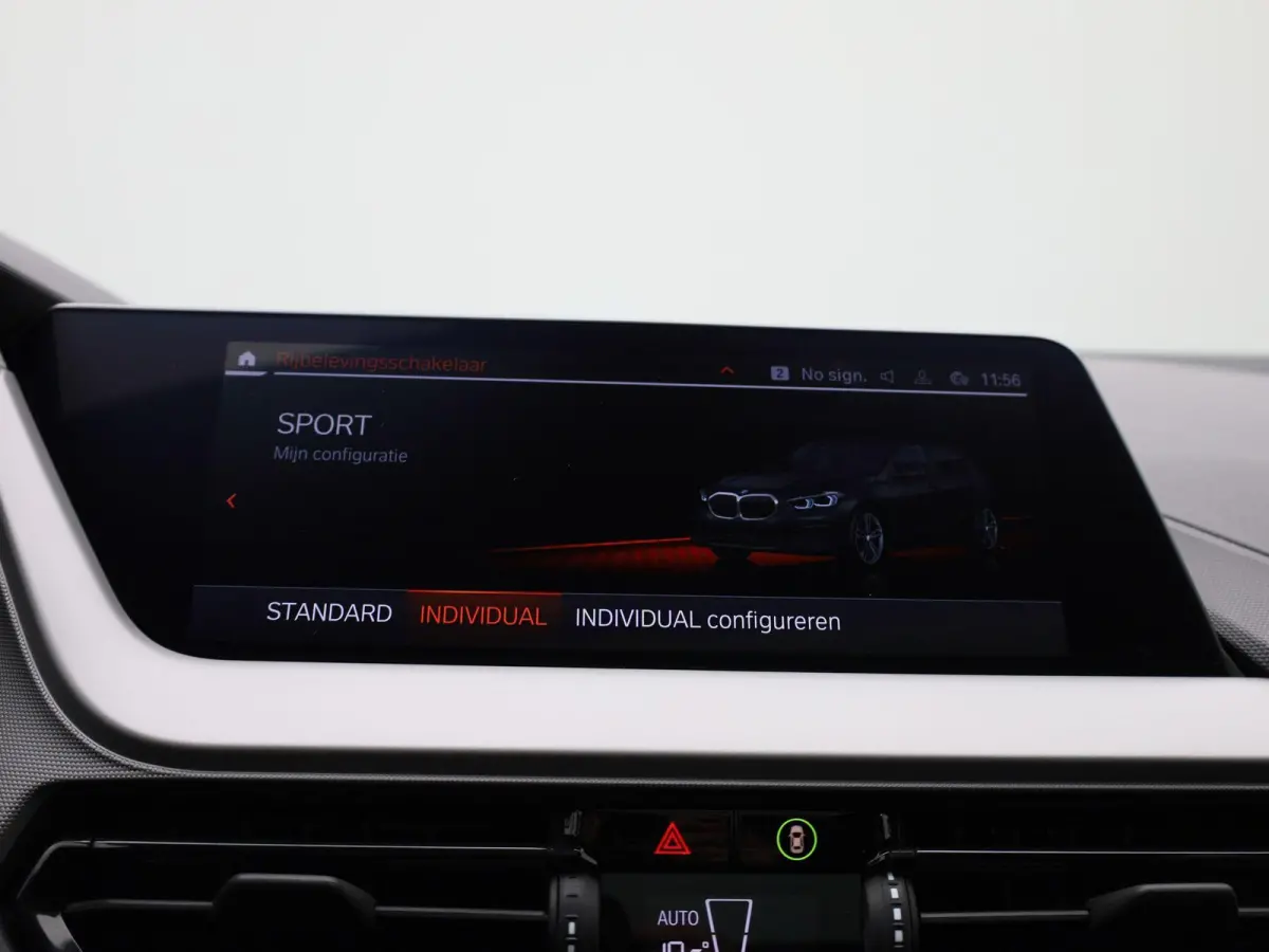 118i Executive | PANORAMADAK | APPLE CARPLAY | ANDROID AUTO | CLIMATE CONTROL | CRUISE CONTROL | PARKEERSENSOREN |