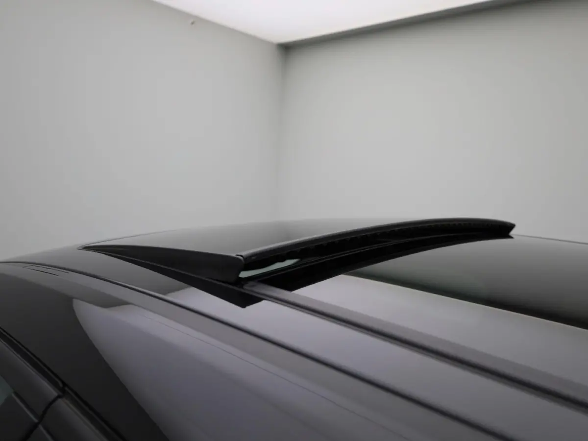 118i Executive | PANORAMADAK | APPLE CARPLAY | ANDROID AUTO | CLIMATE CONTROL | CRUISE CONTROL | PARKEERSENSOREN |