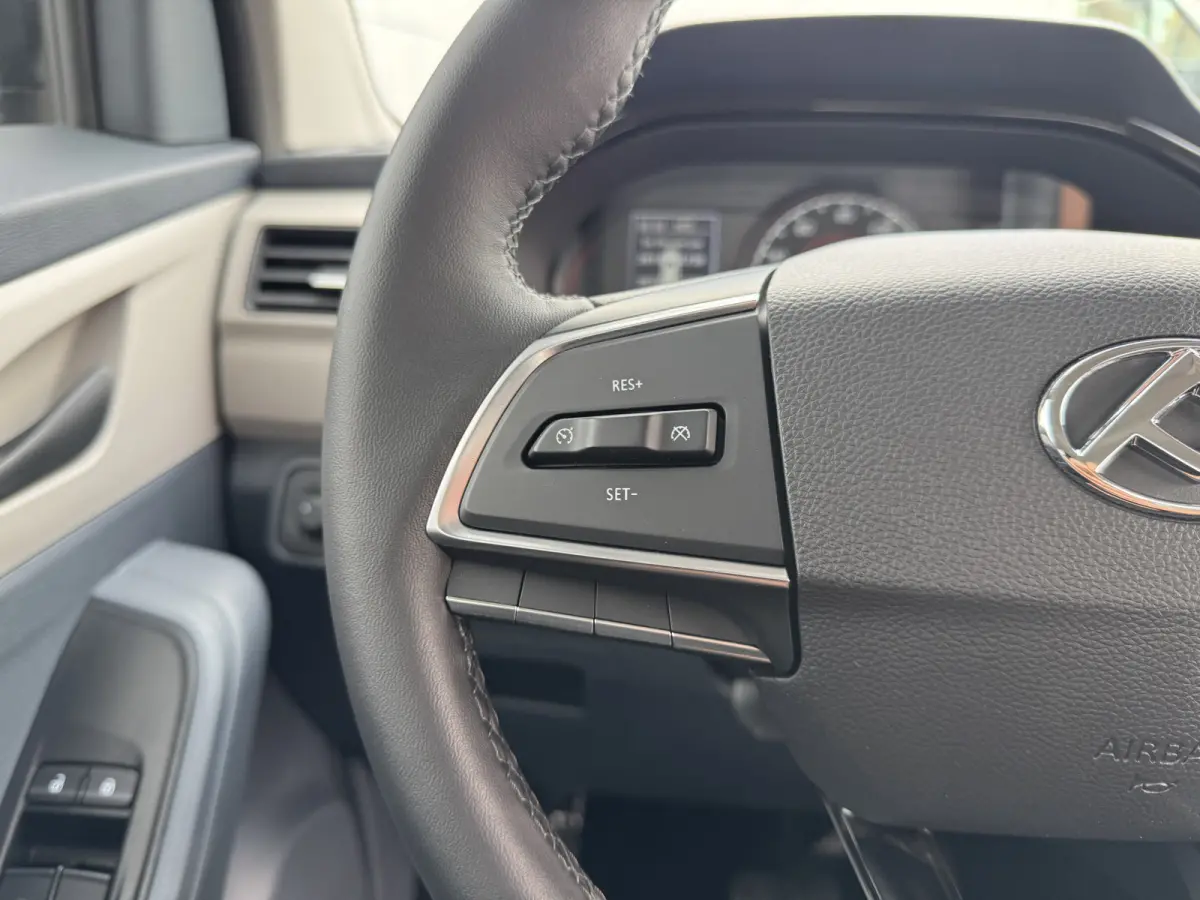 50kWh 122PK 6 x Verfügbar Pritische Open Laadbak 327km WLTP 100% Elektrisch Airco Cruise Control Carplay Camera Pickup Open Box