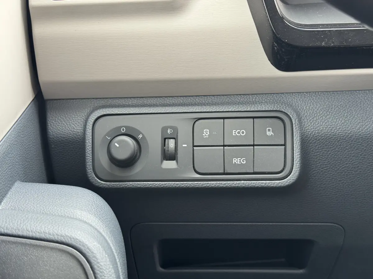 50kWh 122PK 6 x Verfügbar Pritische Open Laadbak 327km WLTP 100% Elektrisch Airco Cruise Control Carplay Camera Pickup Open Box