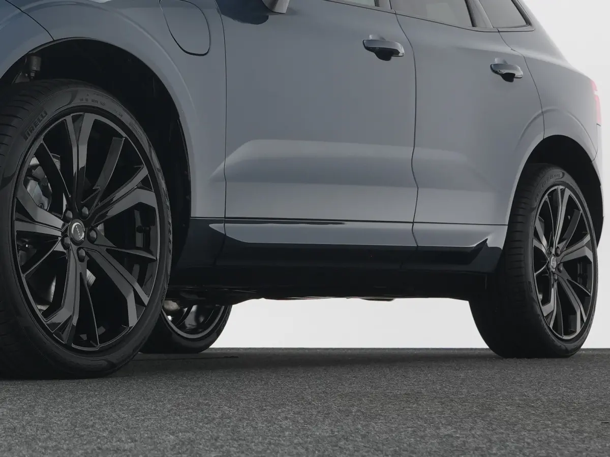 T6 Recharge AWD Plus Black Edition | Head-Up | Stoelventilatie | 360° Camera | Harman/Kardon | Panoramadak | Trekhaak