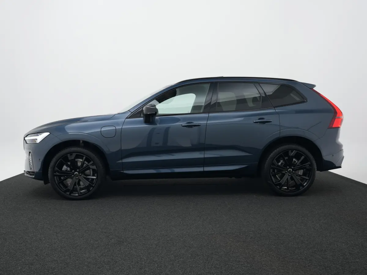 T6 Recharge AWD Plus Black Edition | Head-Up | Stoelventilatie | 360° Camera | Harman/Kardon | Panoramadak | Trekhaak