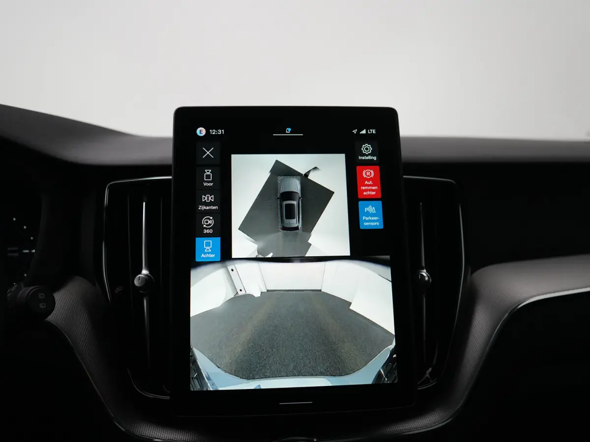 T6 Recharge AWD Plus Black Edition | Head-Up | Stoelventilatie | 360° Camera | Harman/Kardon | Panoramadak | Trekhaak