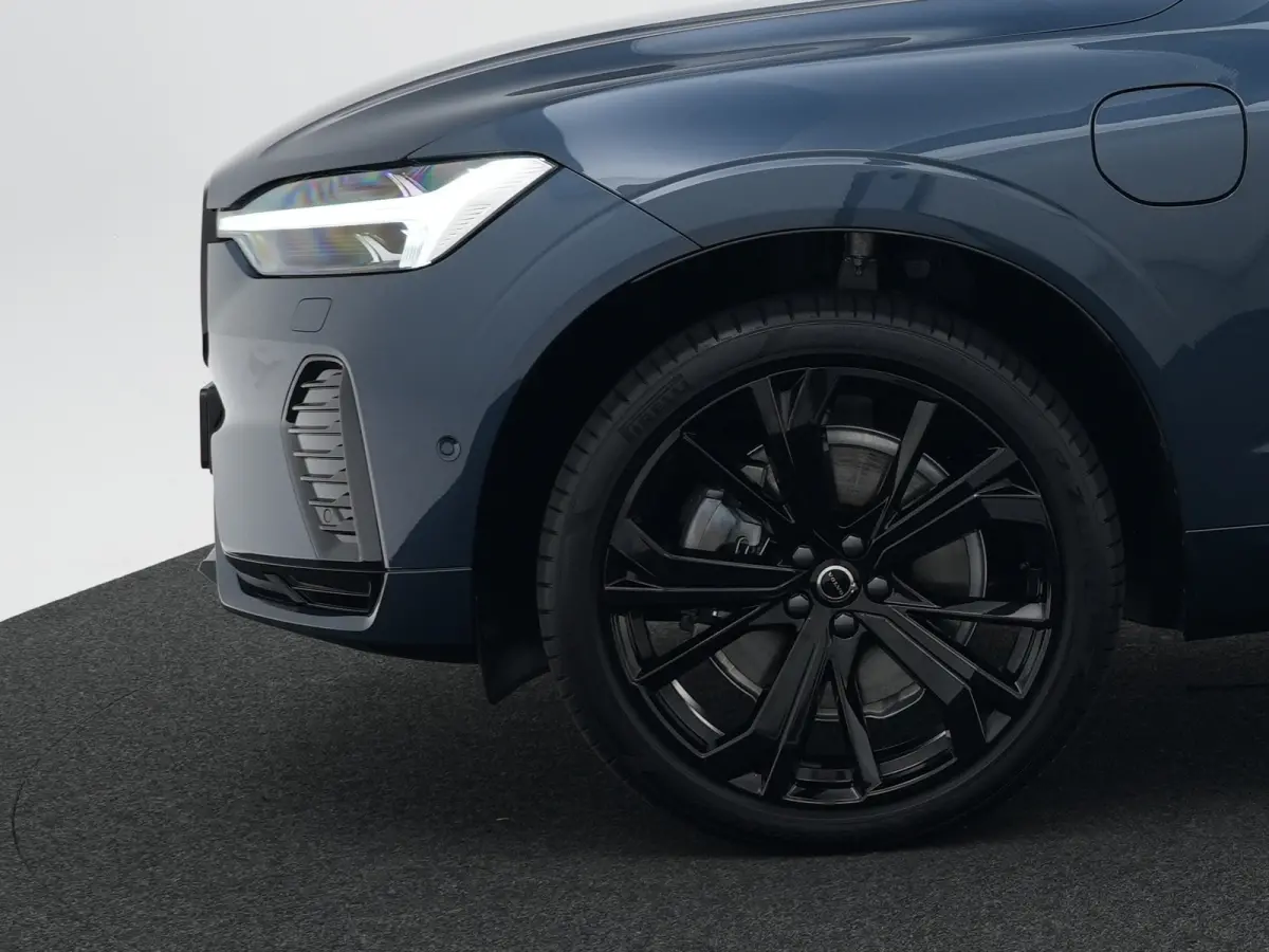 T6 Recharge AWD Plus Black Edition | Head-Up | Stoelventilatie | 360° Camera | Harman/Kardon | Panoramadak | Trekhaak
