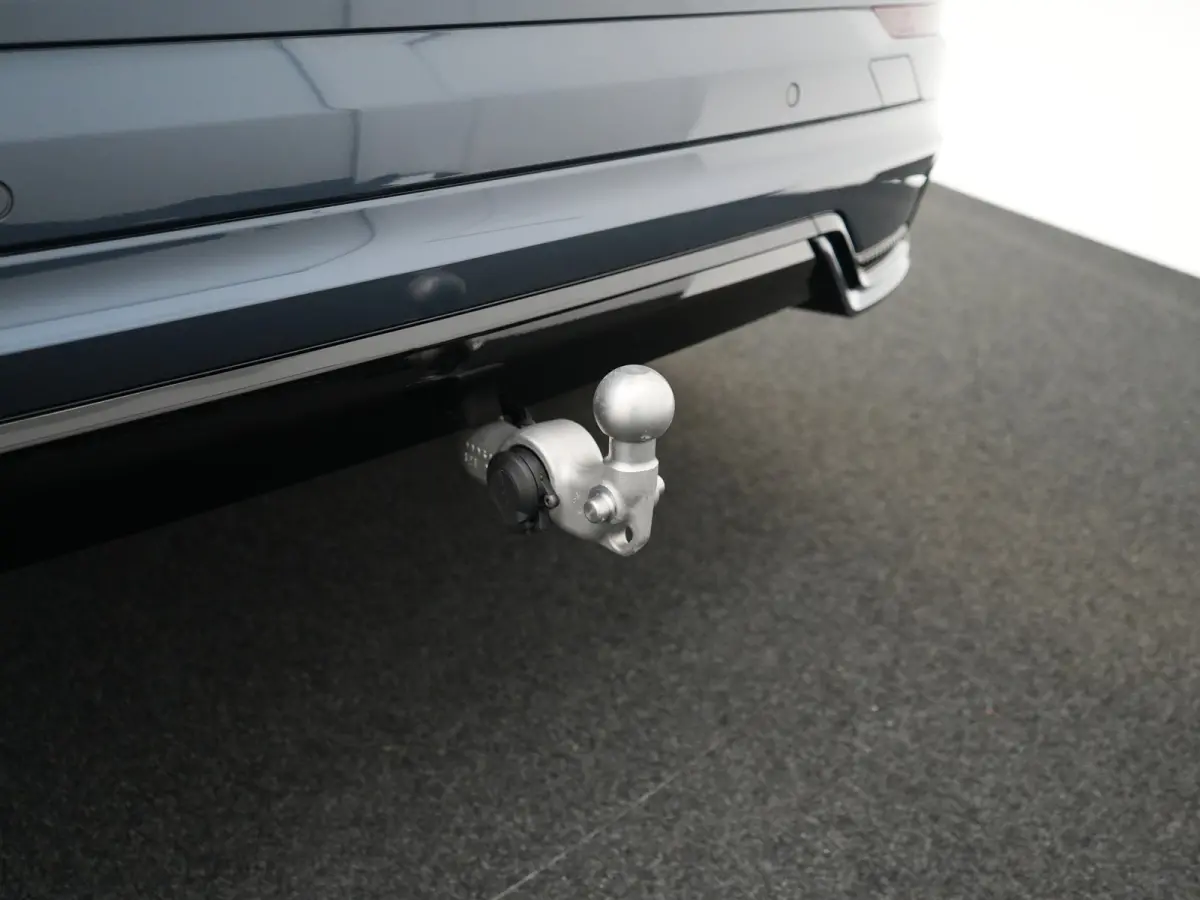 T6 Recharge AWD Plus Black Edition | Head-Up | Stoelventilatie | 360° Camera | Harman/Kardon | Panoramadak | Trekhaak