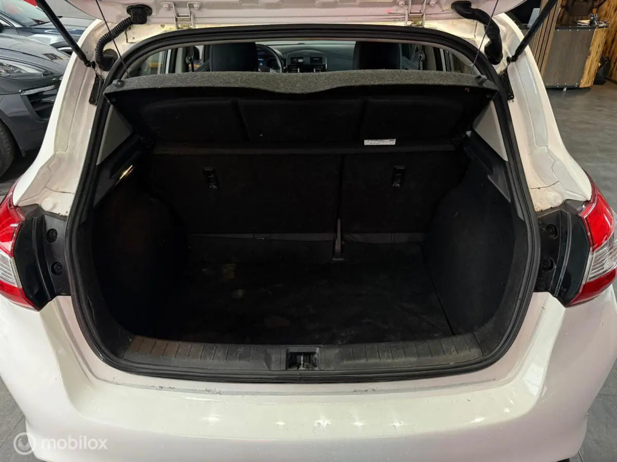 1.2 DIG-T Visia/ Cruise Control