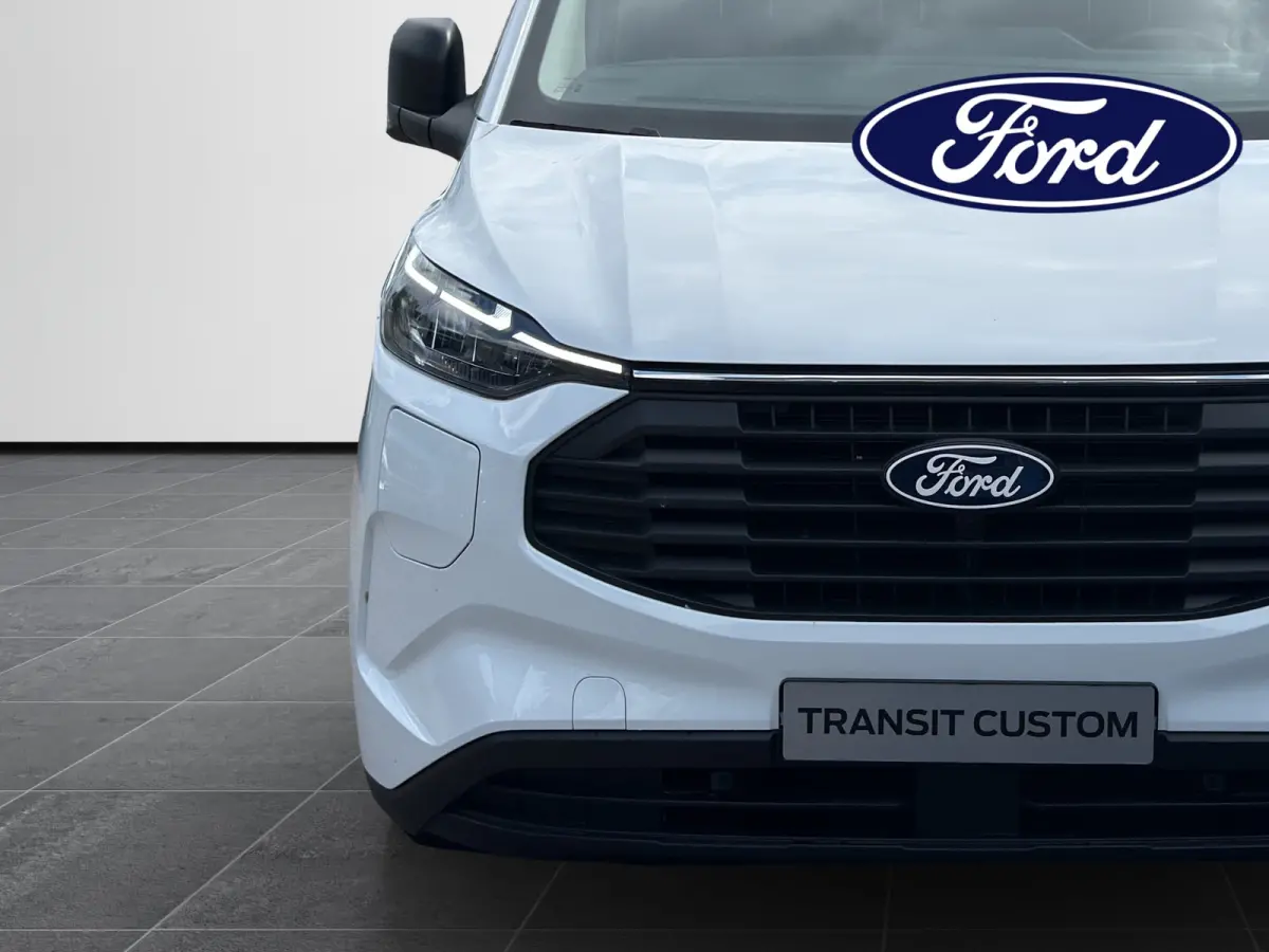 320 L1 Trend 2.5 Plug-in Hybrid 233pk | AGR stoel | Driver Ass Pack Ultimate | Navi | Trekhaak | Full LED | Ford Protect 2+3 jaar |