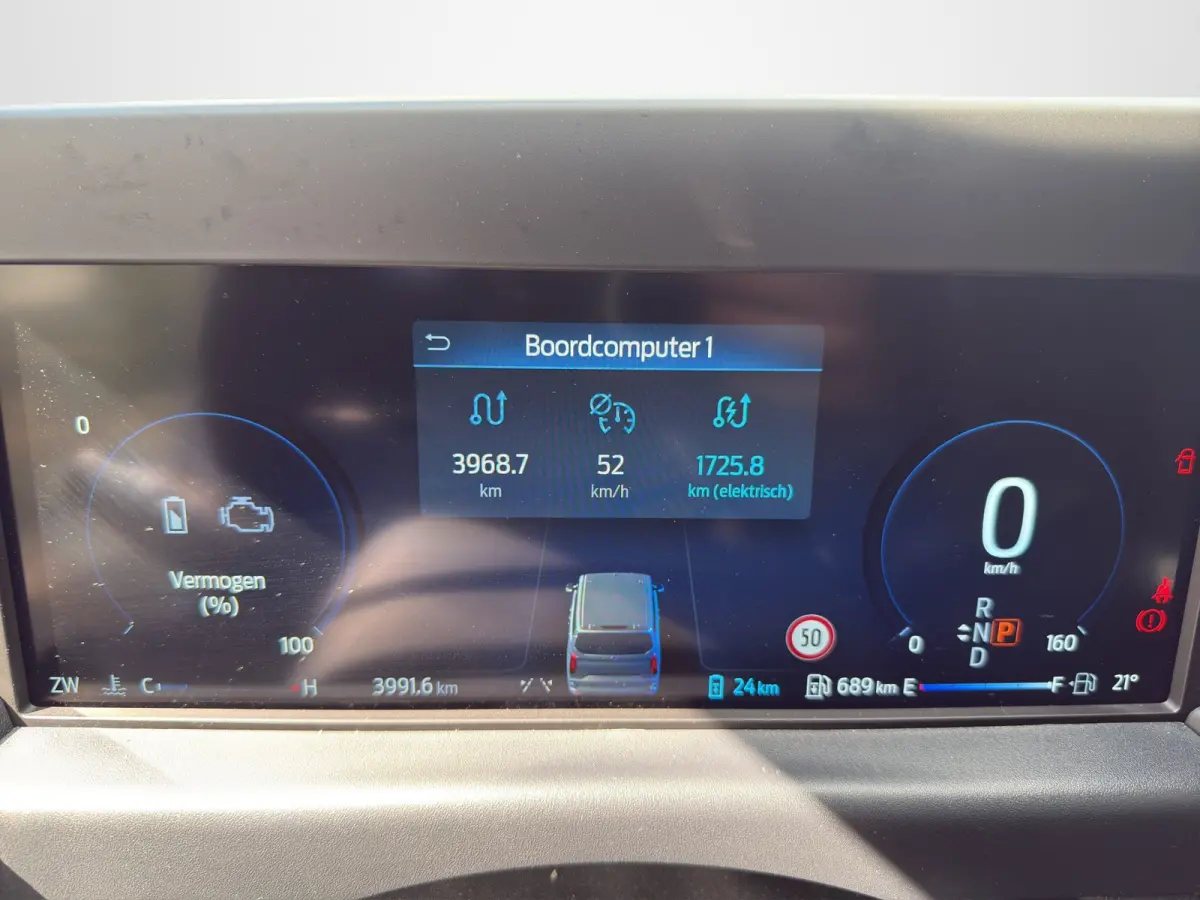 320 L1 Trend 2.5 Plug-in Hybrid 233pk | AGR stoel | Driver Ass Pack Ultimate | Navi | Trekhaak | Full LED | Ford Protect 2+3 jaar |