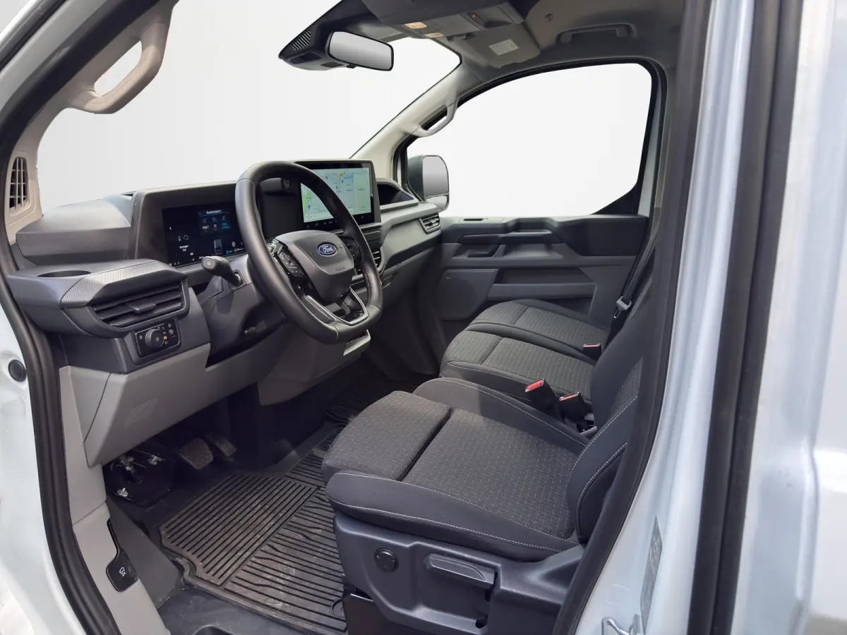 320 L1 Trend 2.5 Plug-in Hybrid 233pk | AGR stoel | Driver Ass Pack Ultimate | Navi | Trekhaak | Full LED | Ford Protect 2+3 jaar |