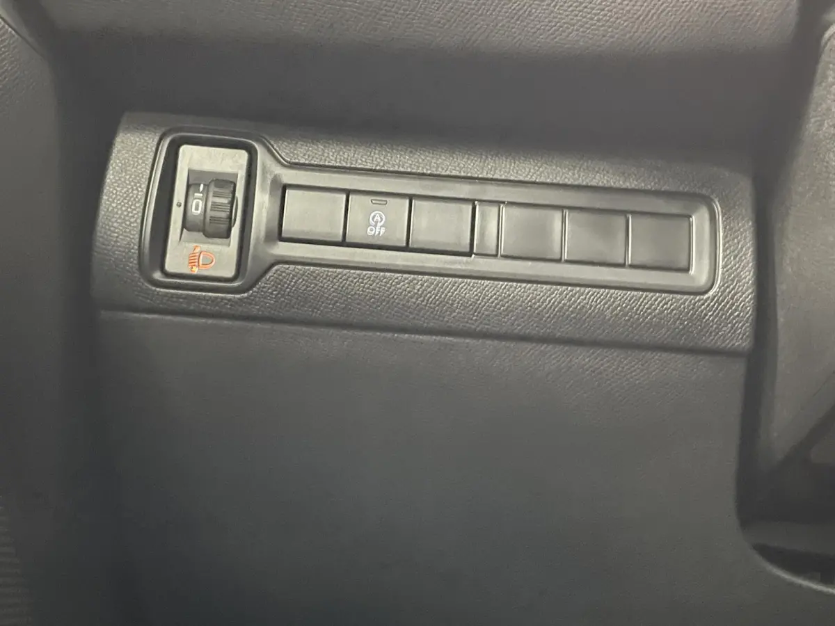 1.2 PureTech Active Pack Trekhaak Navigatie Parkeersensoren achter Cruise Control Climate Control