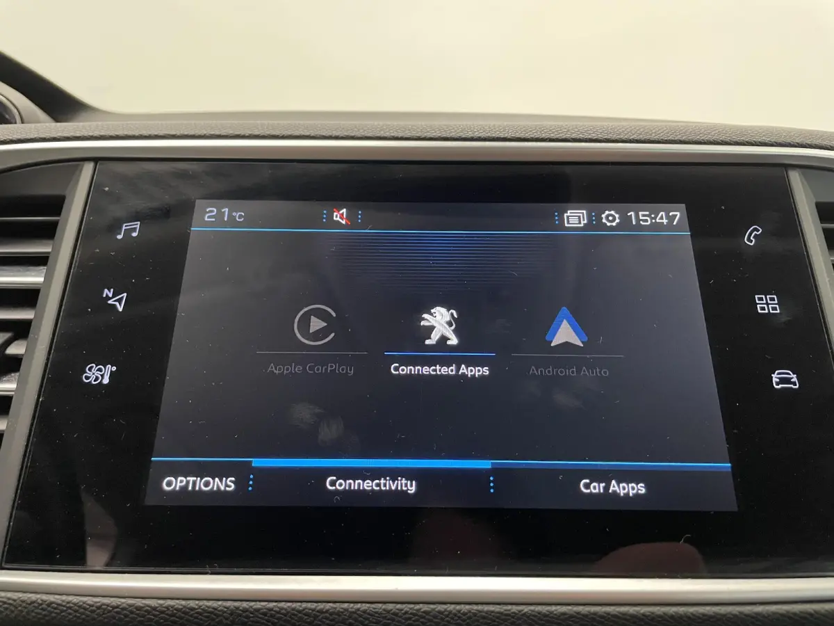 1.2 PureTech Active Pack Trekhaak Navigatie Parkeersensoren achter Cruise Control Climate Control