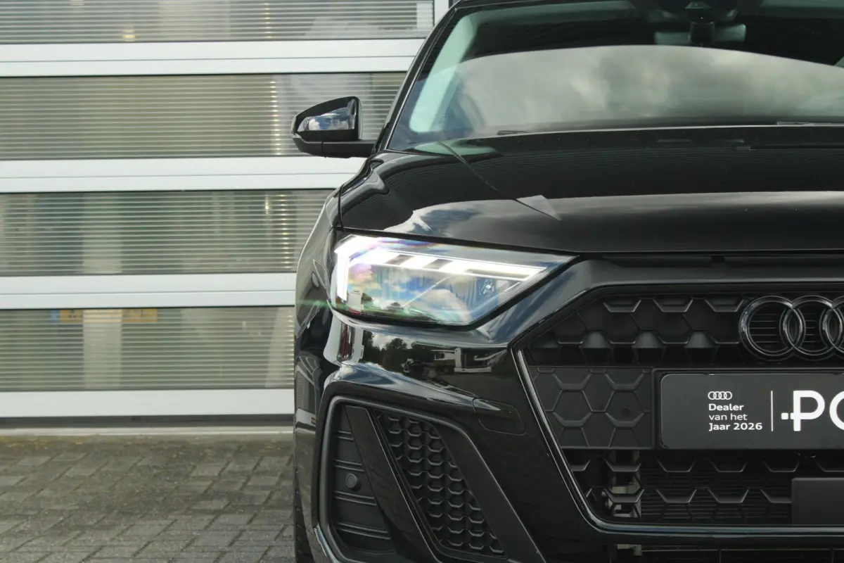 30 TFSI 116pk S-tronic S edition | 18" Velgen | Achteruitrijcamera