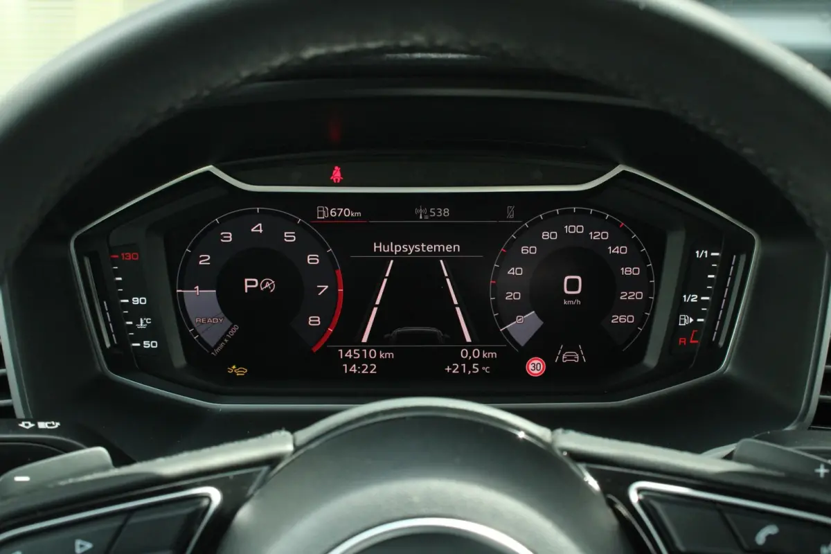 30 TFSI 116pk S-tronic S edition | 18" Velgen | Achteruitrijcamera