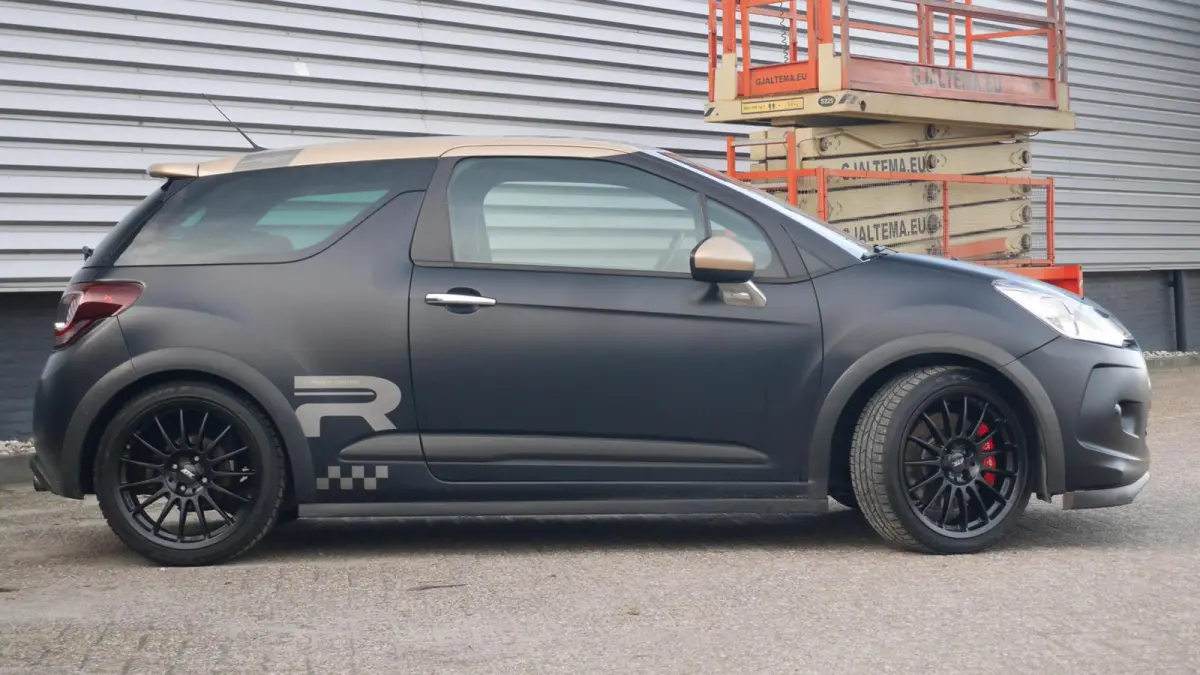 Racing|1.6 THP 207PK|Matte zwart|Carbon fibre
