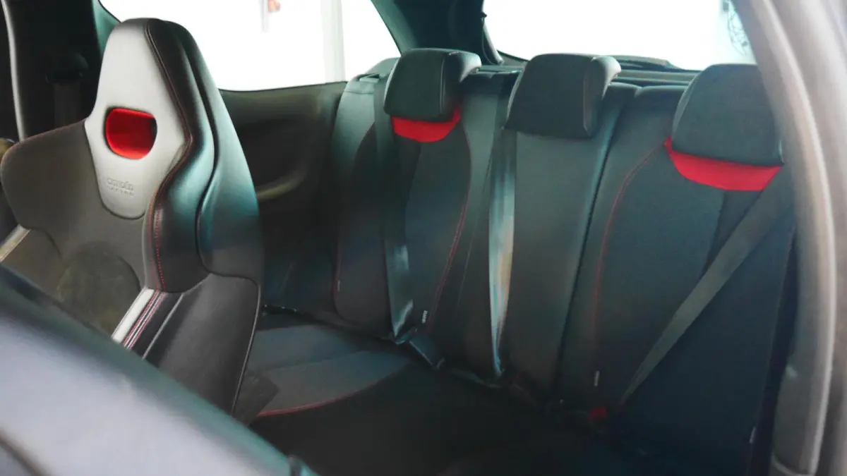 Racing|1.6 THP 207PK|Matte zwart|Carbon fibre