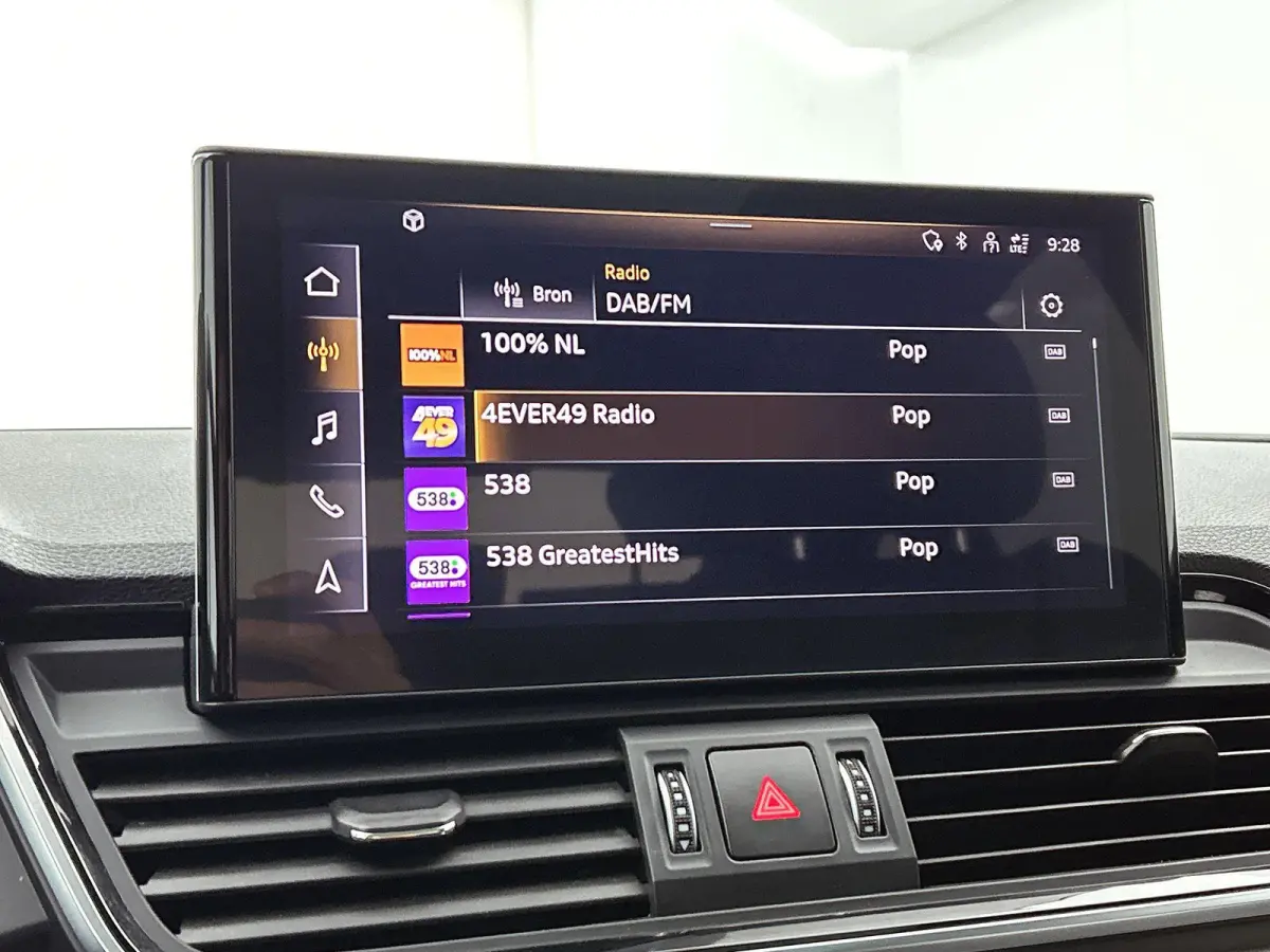 50 TFSI e S edition 299 PK | S-line | Panoramadak | Camera | Cruise Control | Apple Carplay | Android Auto | Stoelverwarming | Climate Control | Lichtmetalen velgen | Trekhaak |