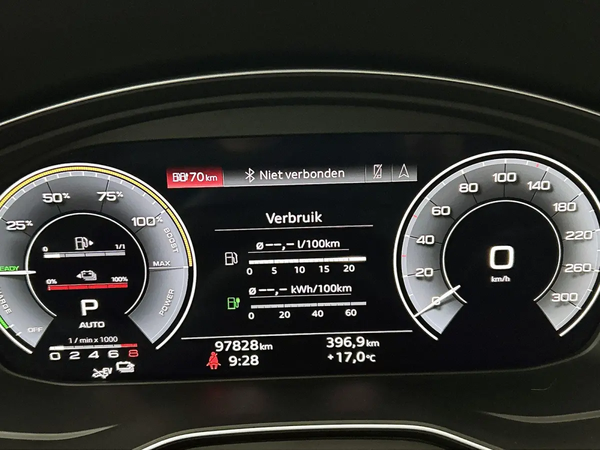 50 TFSI e S edition 299 PK | S-line | Panoramadak | Camera | Cruise Control | Apple Carplay | Android Auto | Stoelverwarming | Climate Control | Lichtmetalen velgen | Trekhaak |