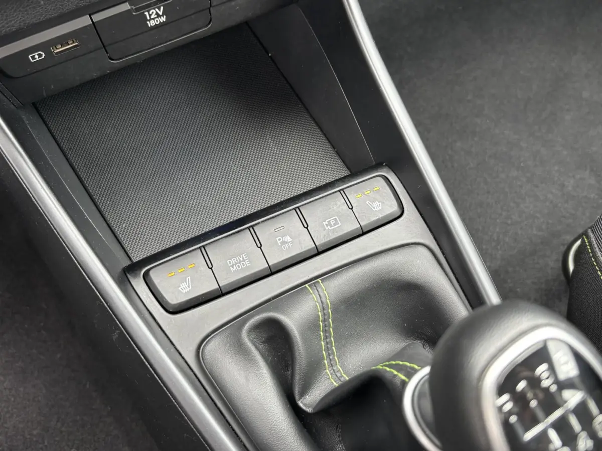 1.0 T-GDI MHEV 48v Premium | Groot Navi | 17 inch | BOSE | Full LED