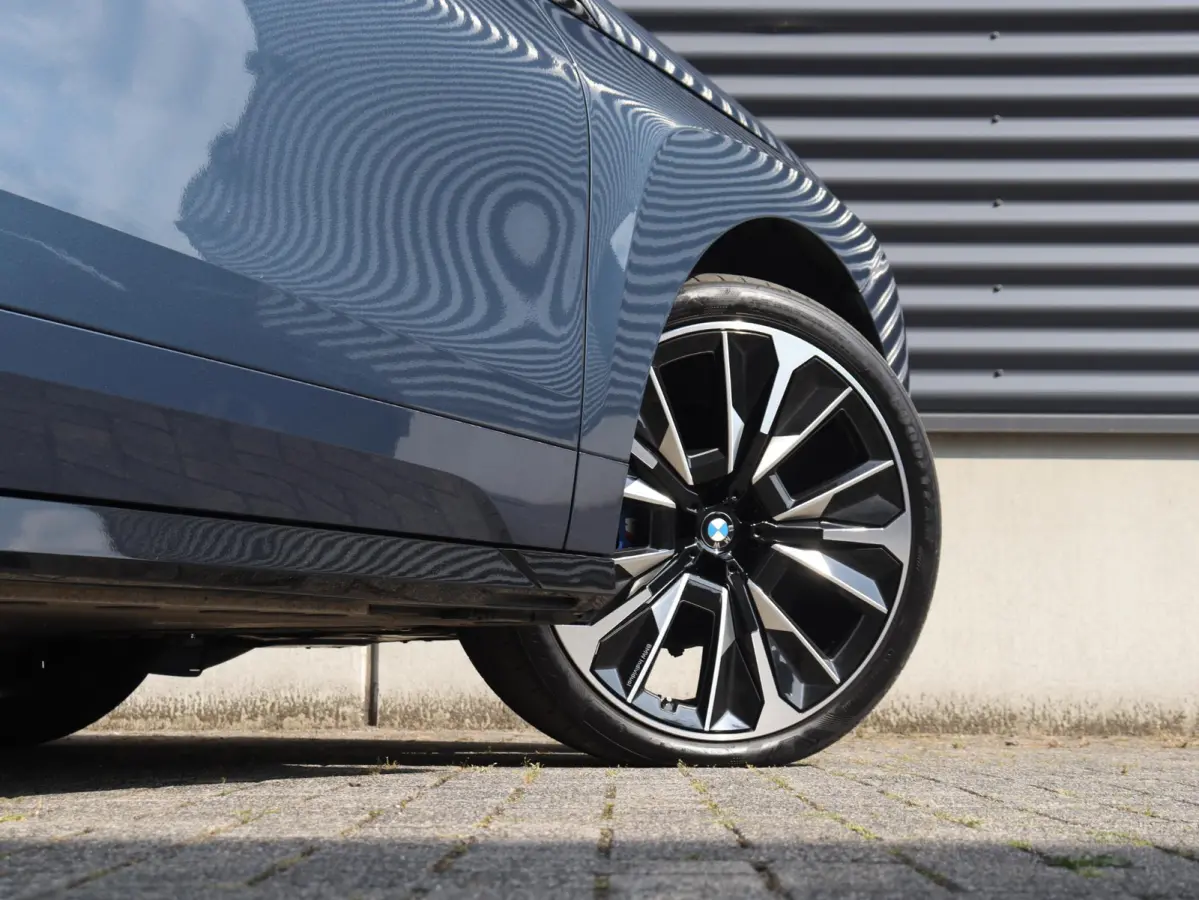 xDrive45 | M Sportpakket | Innovation Pack | Driving Assistant Prof. | Luchtvering | Trekhaak | Head-Up | Panodak Skylounge | Active Steering | Harman Kardon | SOH 97% | 23'' LMV