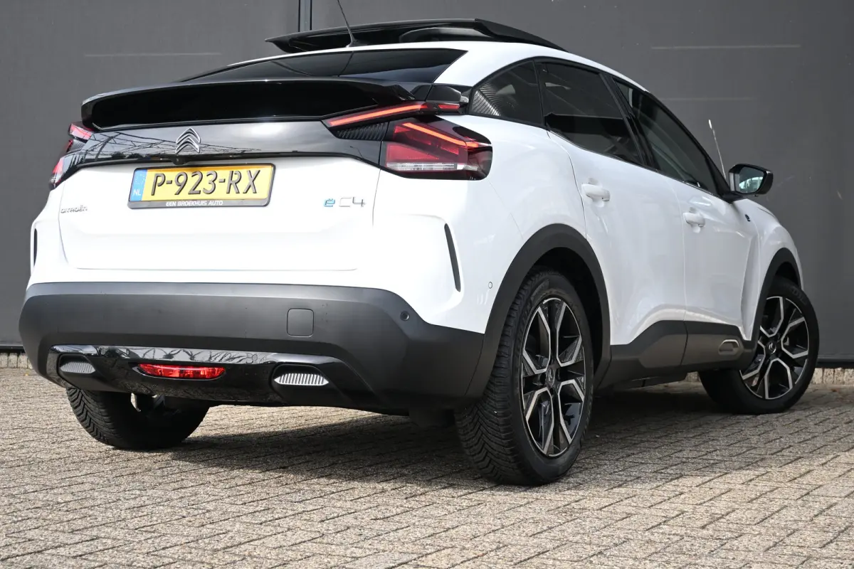 Shine 50kWh 89,3%SOH! 3 Fase | Schuif-/Kanteldak | Navigatie | HUD | Achteruitrijcamera | Apple Carplay & Android Auto | !!