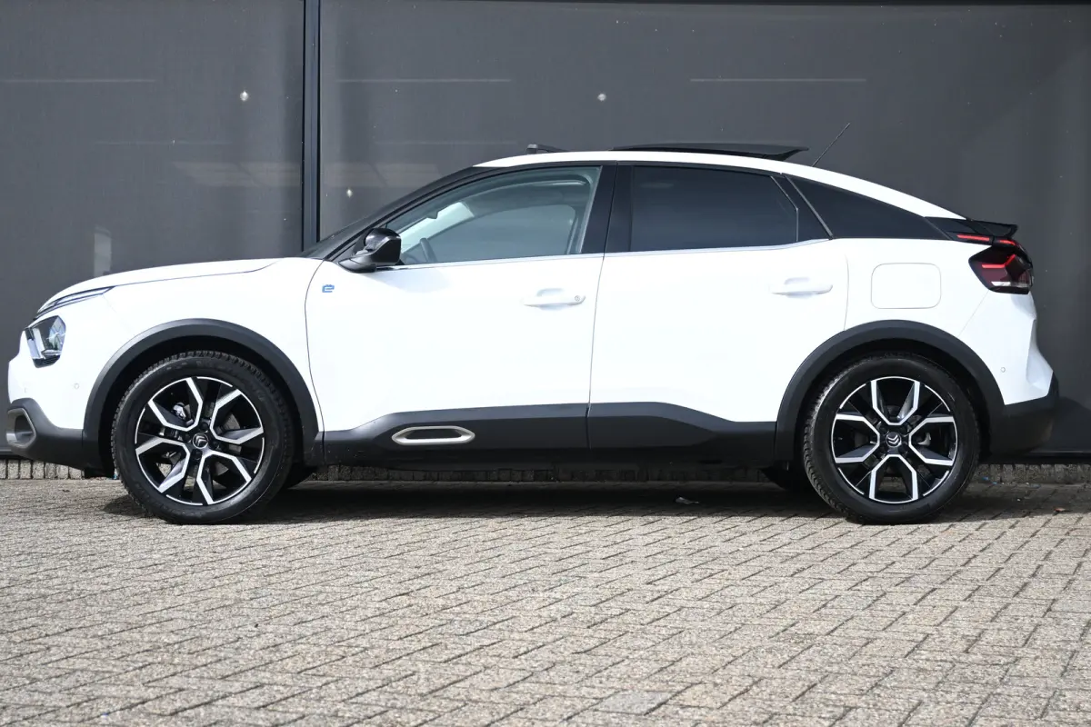 Shine 50kWh 89,3%SOH! 3 Fase | Schuif-/Kanteldak | Navigatie | HUD | Achteruitrijcamera | Apple Carplay & Android Auto | !!