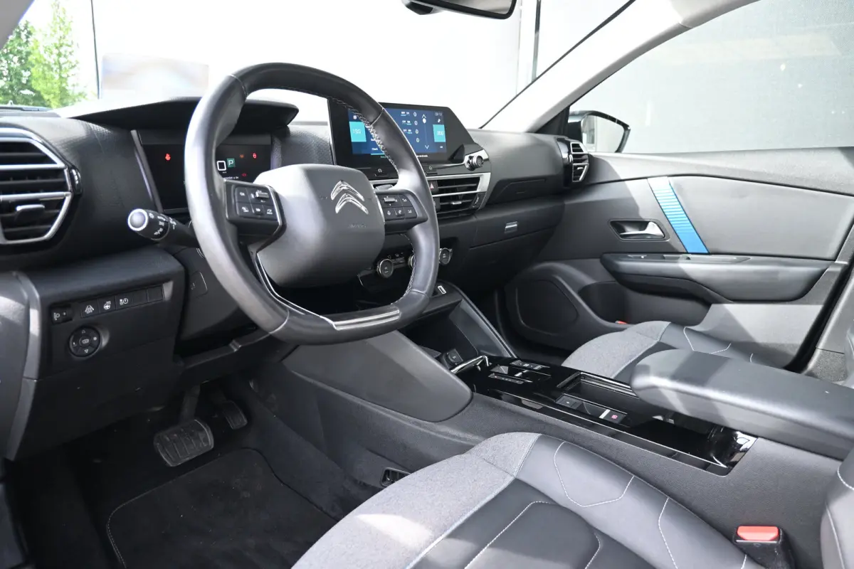 Shine 50kWh 89,3%SOH! 3 Fase | Schuif-/Kanteldak | Navigatie | HUD | Achteruitrijcamera | Apple Carplay & Android Auto | !!