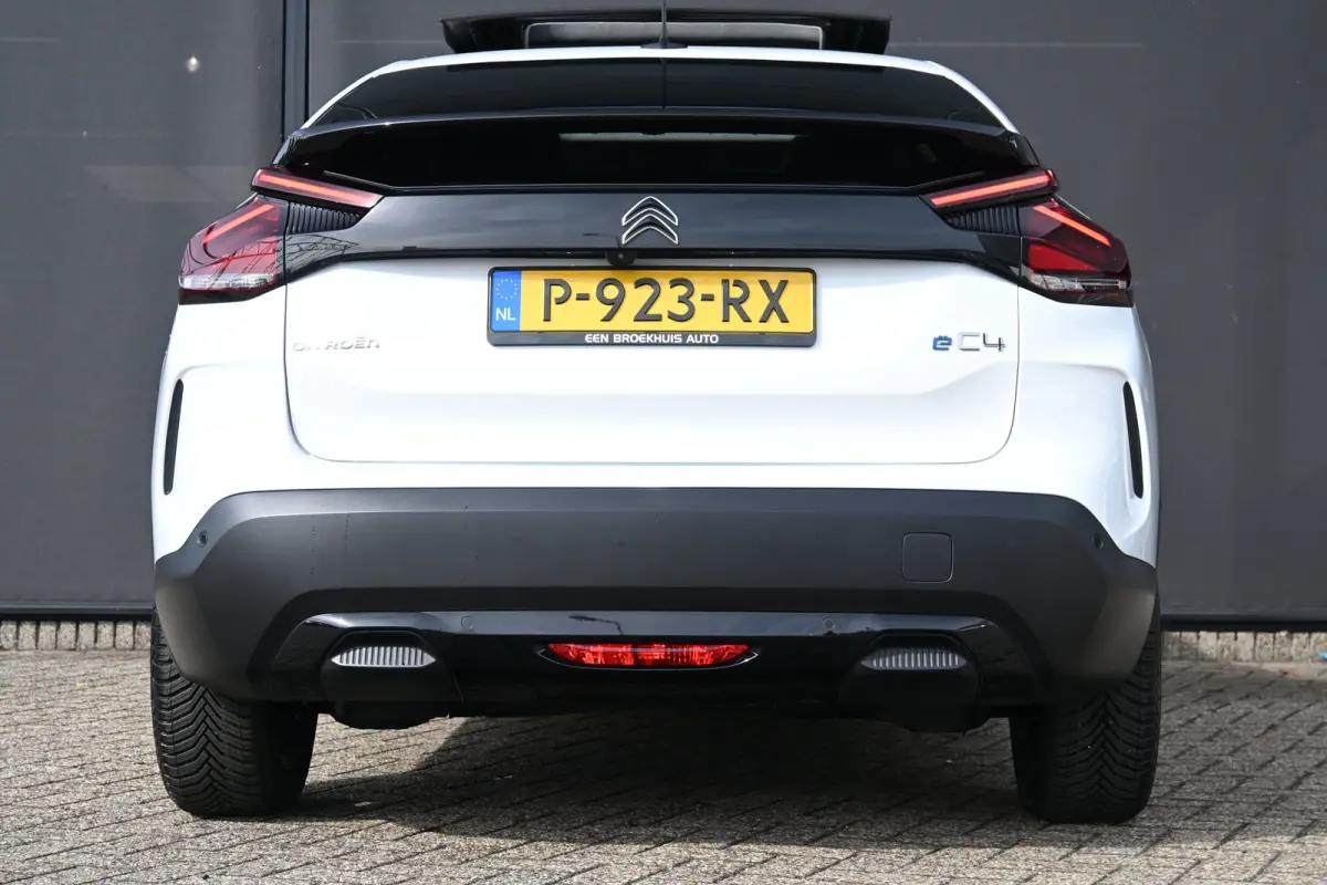 Shine 50kWh 89,3%SOH! 3 Fase | Schuif-/Kanteldak | Navigatie | HUD | Achteruitrijcamera | Apple Carplay & Android Auto | !!