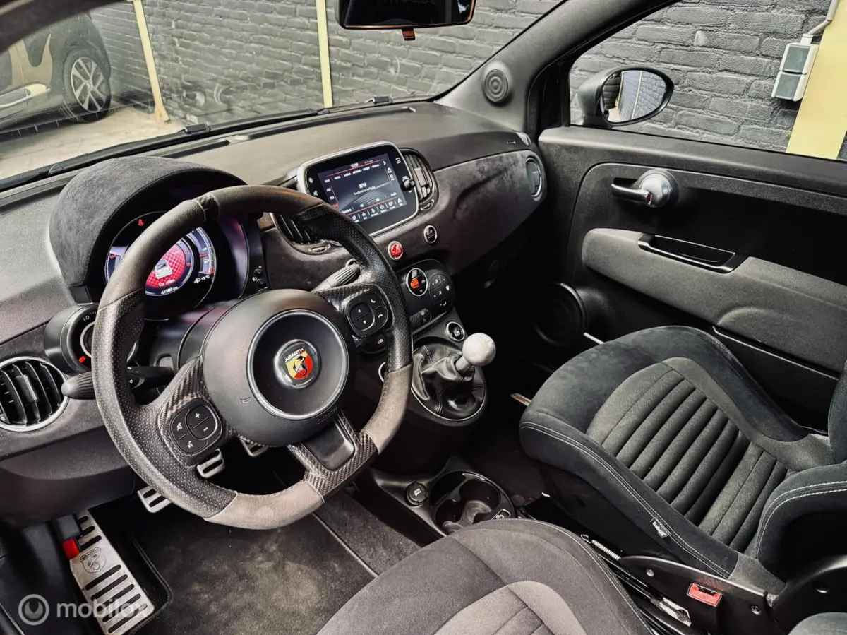 595C Fiat Abarth Competizione 595C|Abarth body kit|Sabelt| Alcantara|