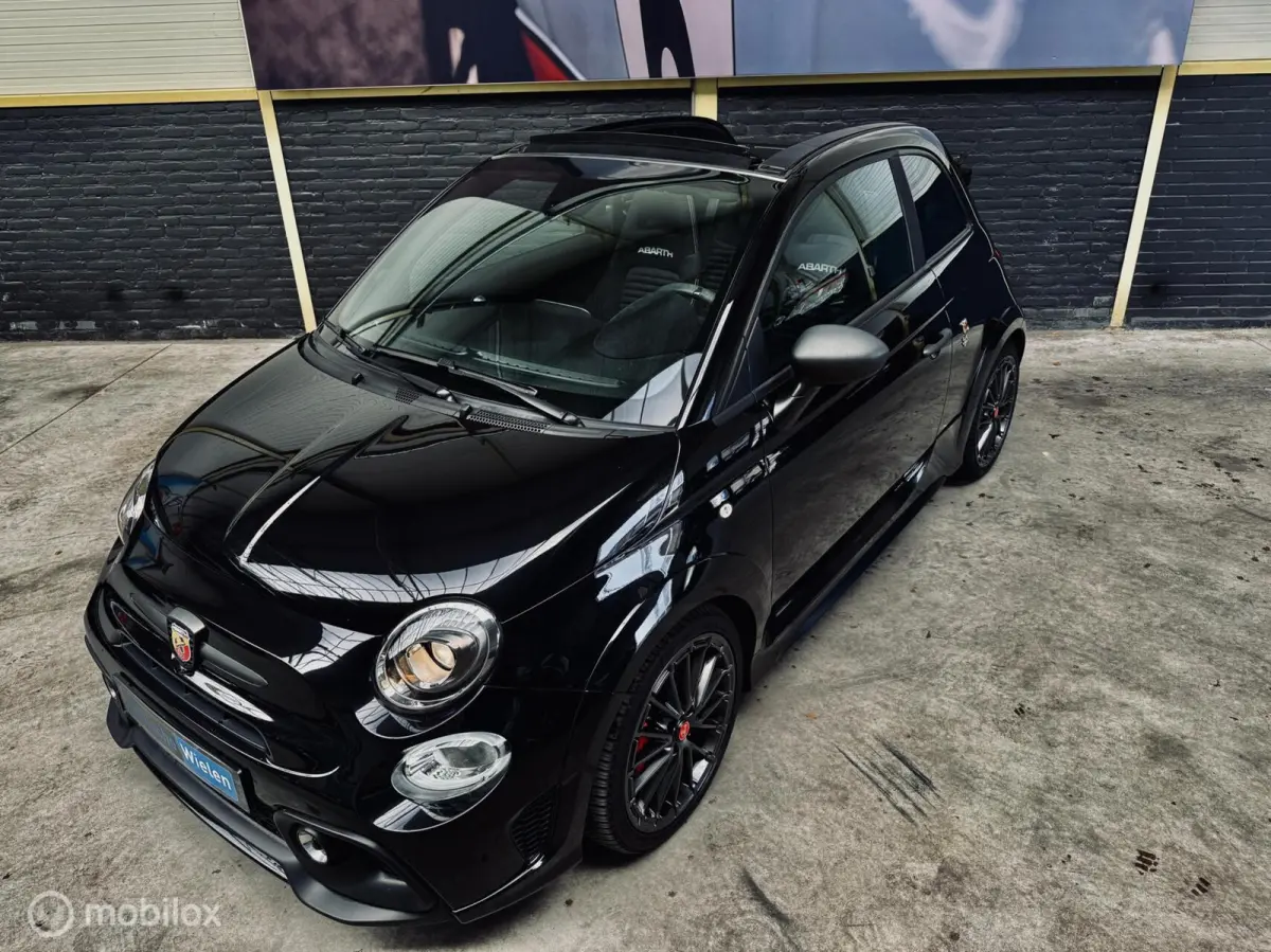 595C Fiat Abarth Competizione 595C|Abarth body kit|Sabelt| Alcantara|