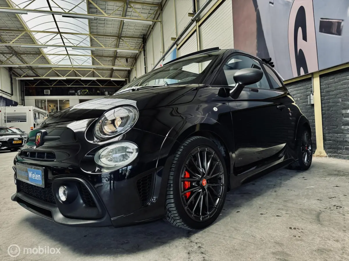 595C Fiat Abarth Competizione 595C|Abarth body kit|Sabelt| Alcantara|